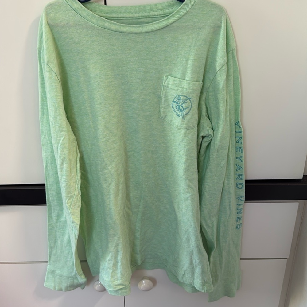 Vineyard vines long sleeve t-shirt